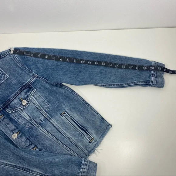 Lucky Brand The Tomboy Trucker Distressed Raw Hem Cropped Denim Jean Jacket M - Picture 10 of 12